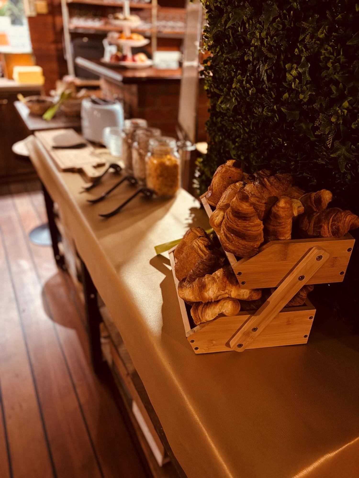Hotel Restaurant Argos, Strasbourg Nord Vendenheim Eksteriør bilde